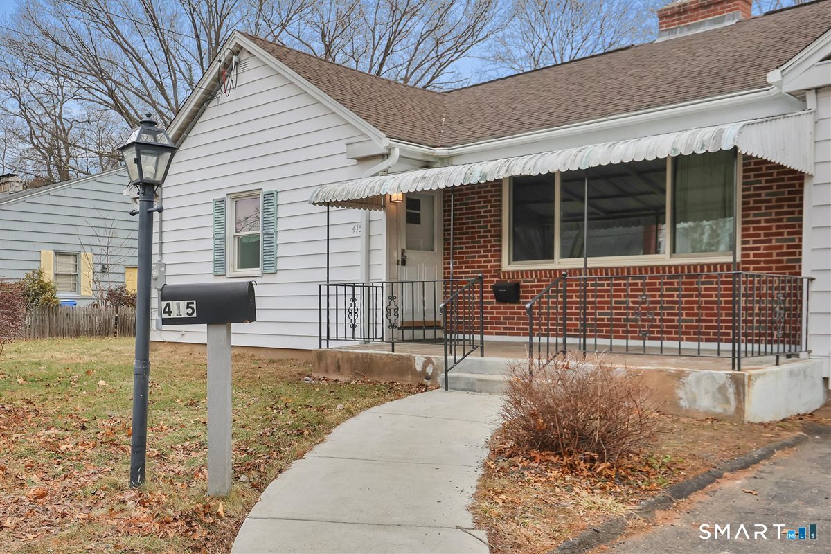 415 Woodbridge Street