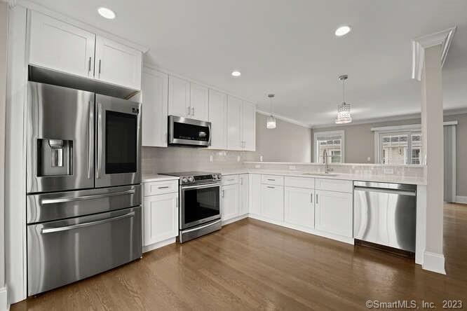 Photo 11 of 38 of 115 Colonial Road 55 townhome