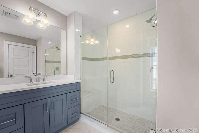 Photo 17 of 38 of 115 Colonial Road 55 townhome