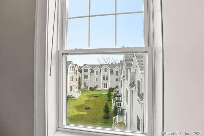 Photo 9 of 38 of 115 Colonial Road 55 townhome