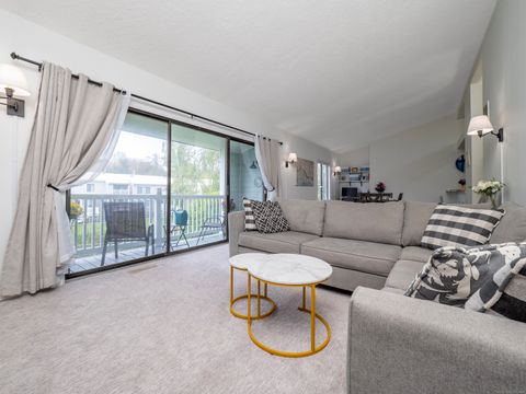 Photo of 20 Olcott Way #20, Ridgefield, CT 06877 (MLS # 24133573)
