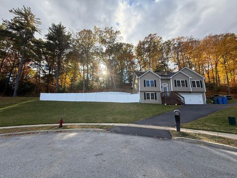 Photo of 75 Sturbridge Court, Bristol, CT 06010 (MLS # 24136394)