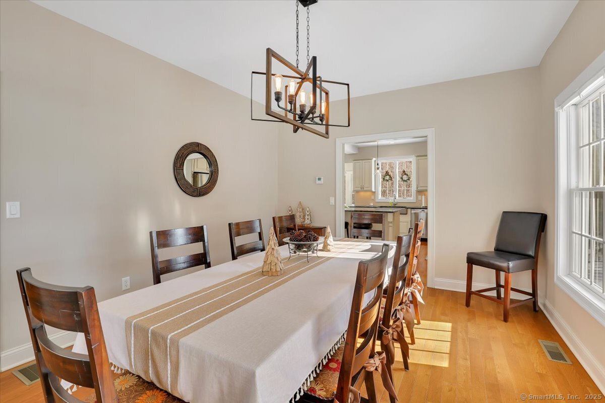 396 Watertown Road, Middlebury, Connecticut image 15