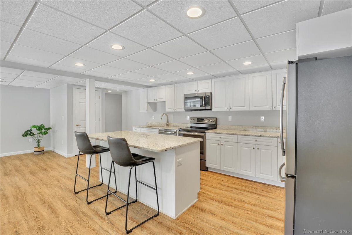 396 Watertown Road, Middlebury, Connecticut image 32