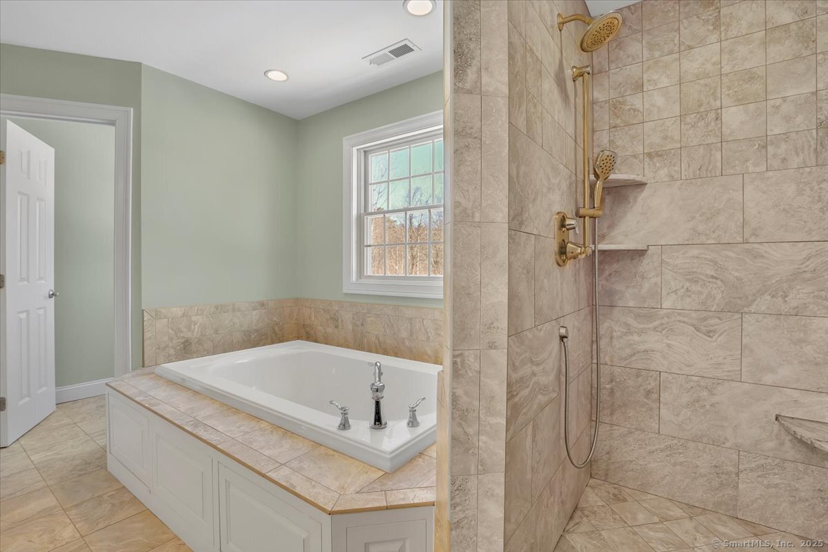 396 Watertown Road, Middlebury, Connecticut image 24