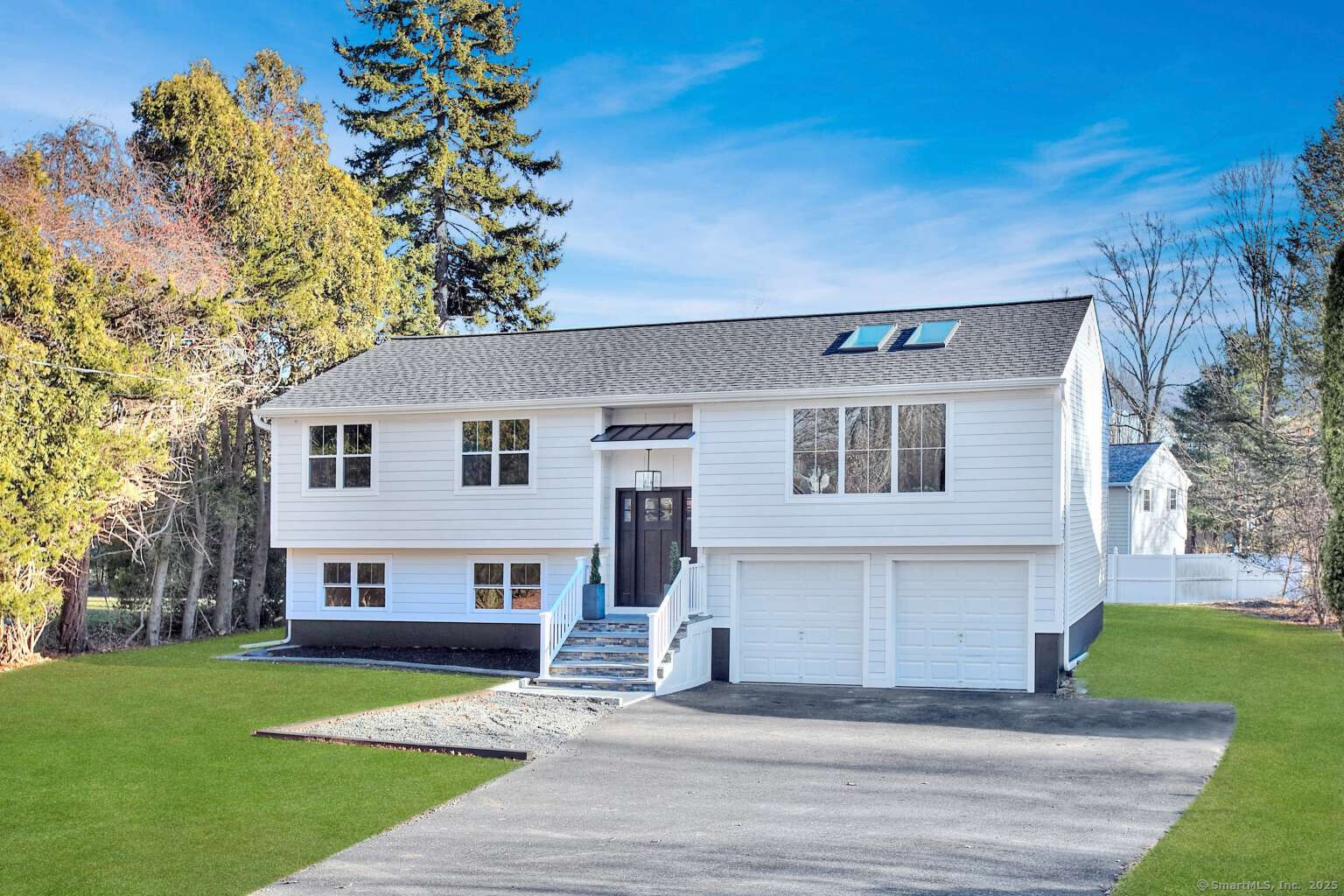 Property for Sale at Stillson Road, Fairfield, Connecticut - Bedrooms: 3 
Bathrooms: 3 
Rooms: 6  - $918,000