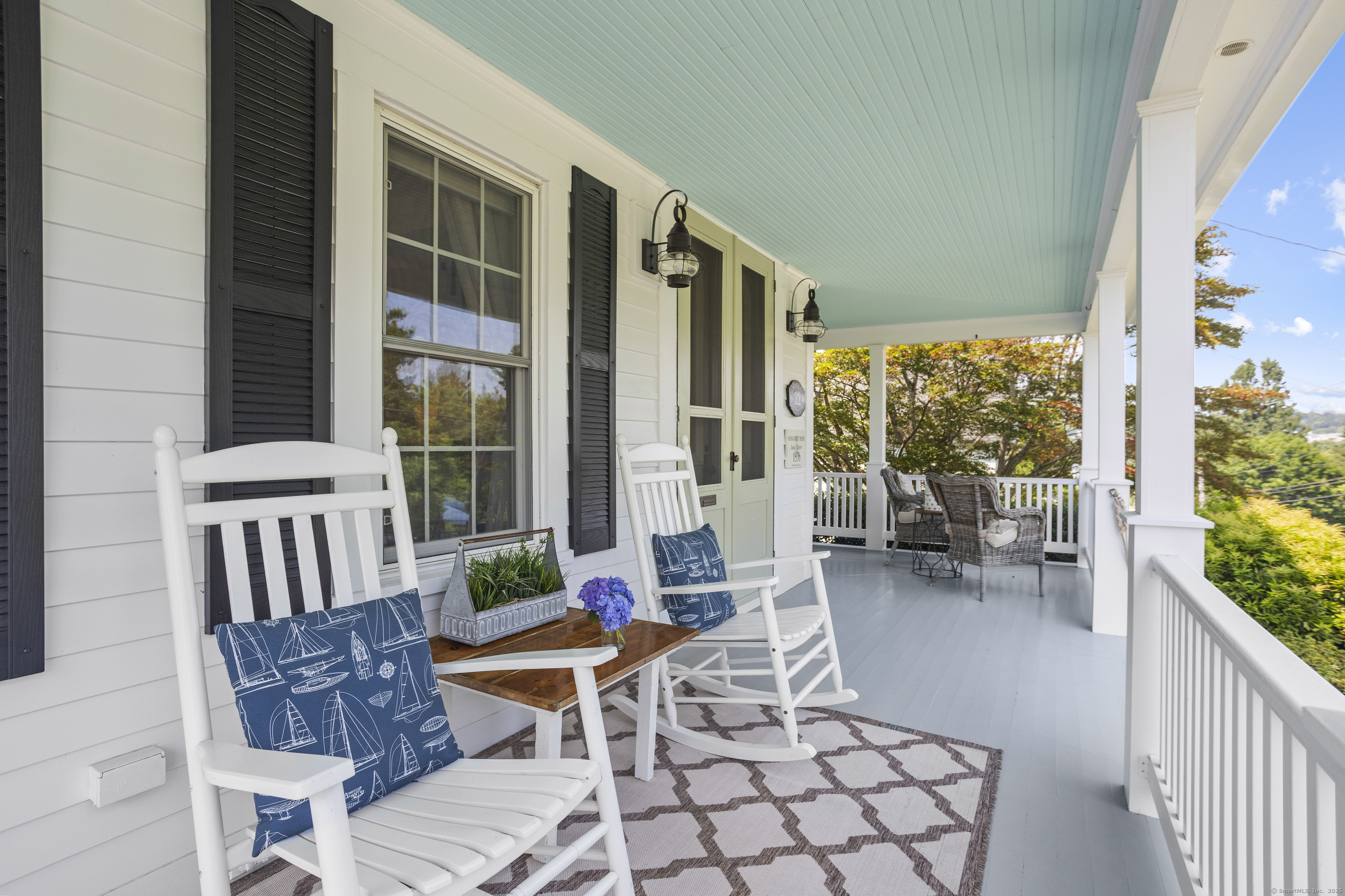 22 School St (Mystic)