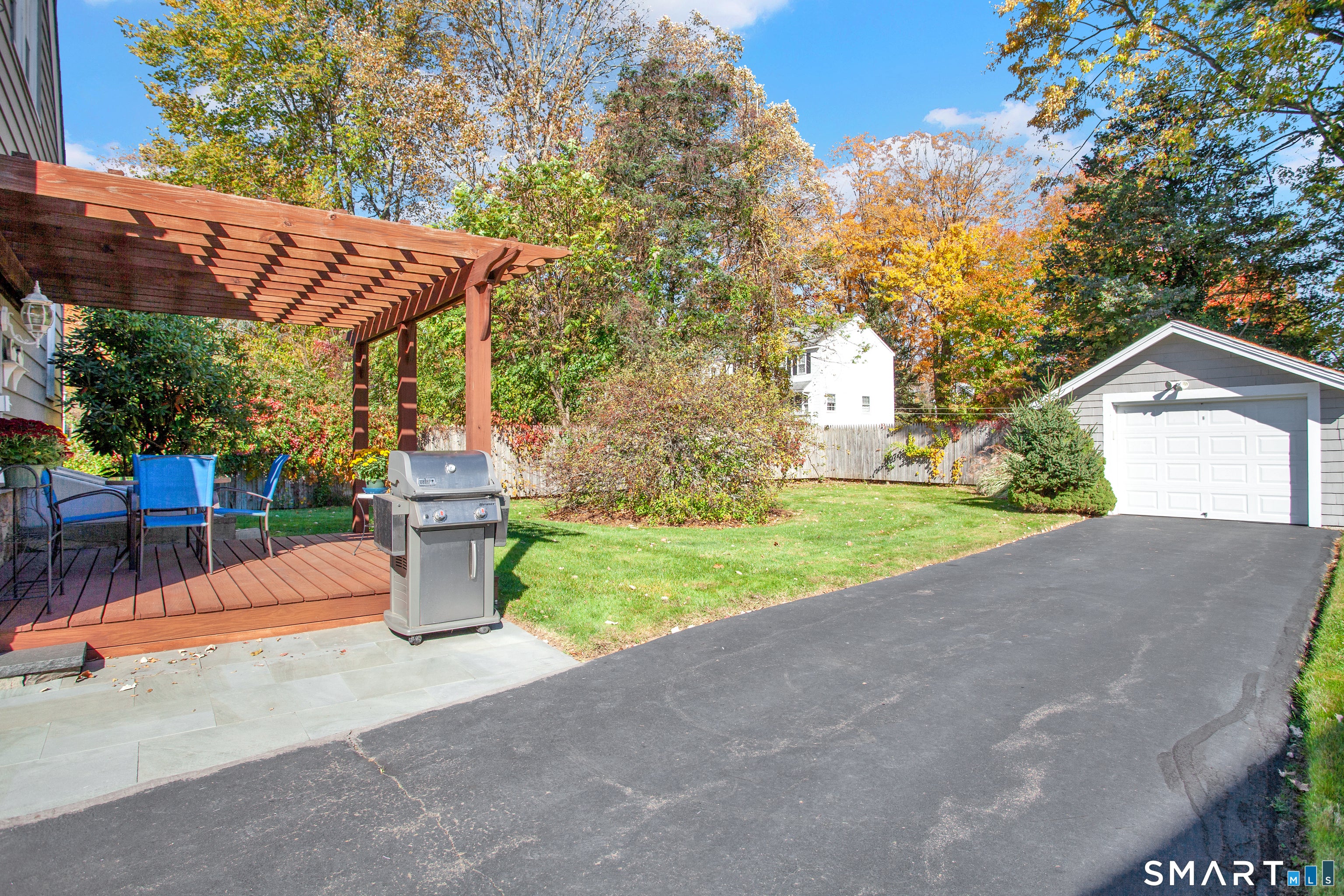 6 Willow Road