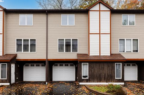 Photo of 97 Dallas Avenue #APT A4, Plainville, CT 06062 (MLS # 24133541)