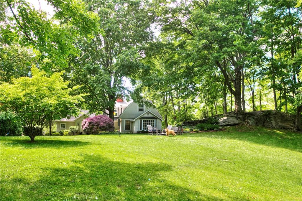 Photo 1 of 42 Goodwives River Road, Darien, Connecticut, $1,225,000, Web #: 99189446