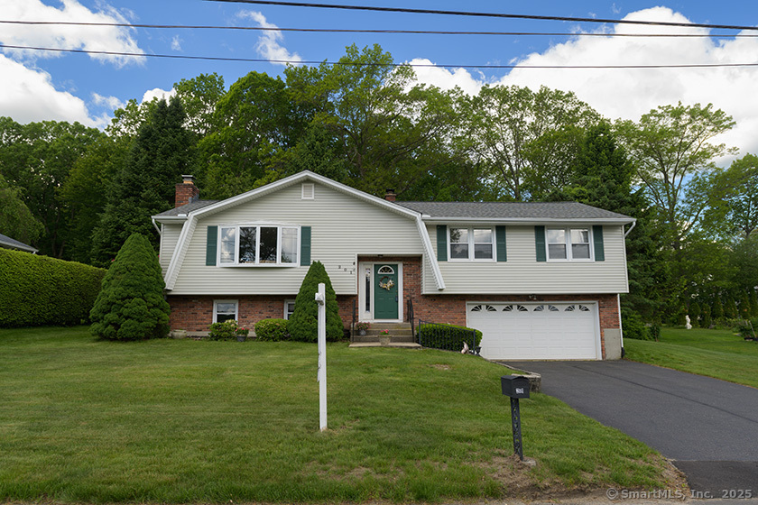 201 Crest Street, Waterbury, Connecticut image 25