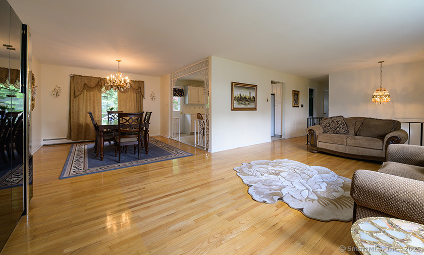 201 Crest Street, Waterbury, Connecticut image 6