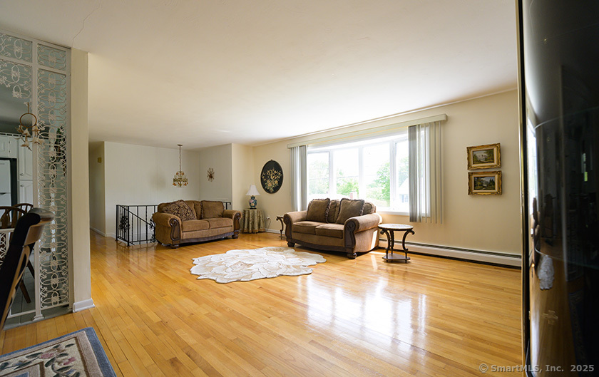 201 Crest Street, Waterbury, Connecticut image 8