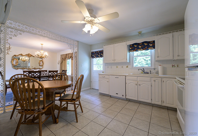 201 Crest Street, Waterbury, Connecticut image 3