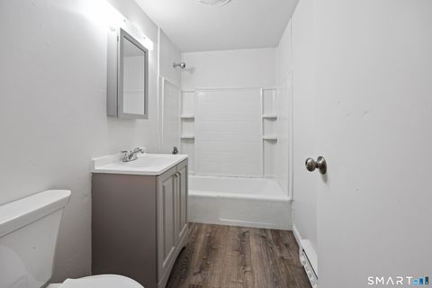 Tiny photo for 9 Maple Avenue #B, Canton, CT 06019 (MLS # 24162155)