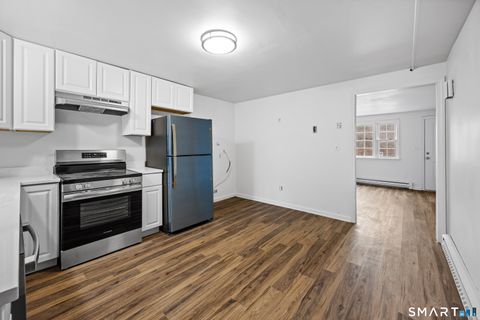 Tiny photo for 9 Maple Avenue #B, Canton, CT 06019 (MLS # 24162155)