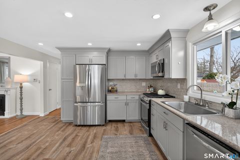 Tiny photo for 5 Meadow Point Road, Westbrook, CT 06498 (MLS # 24154931)