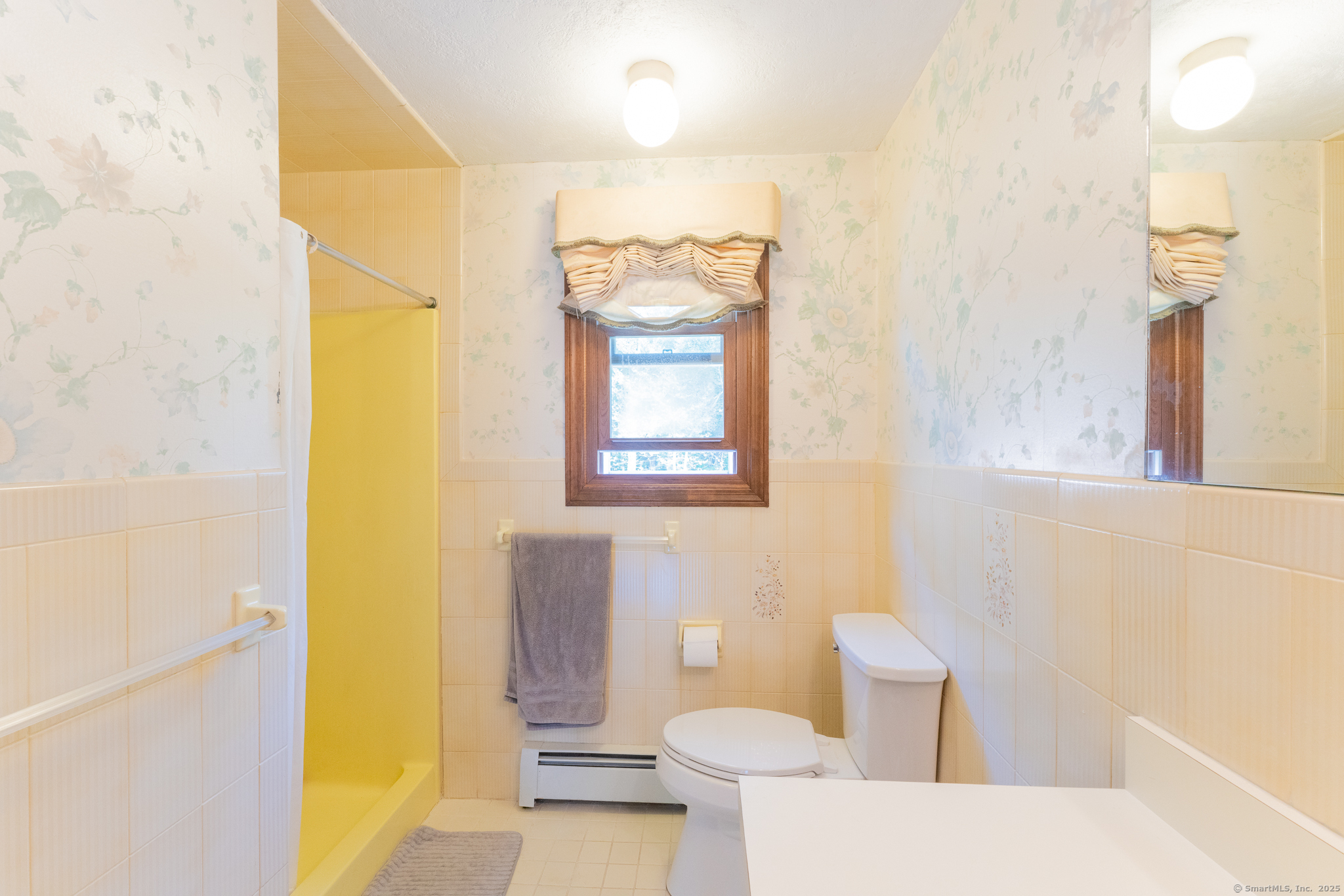 South Windsor, Connecticut 06074, United States, 4 Bedrooms Bedrooms, ,3 BathroomsBathrooms,Residential,Active,186519