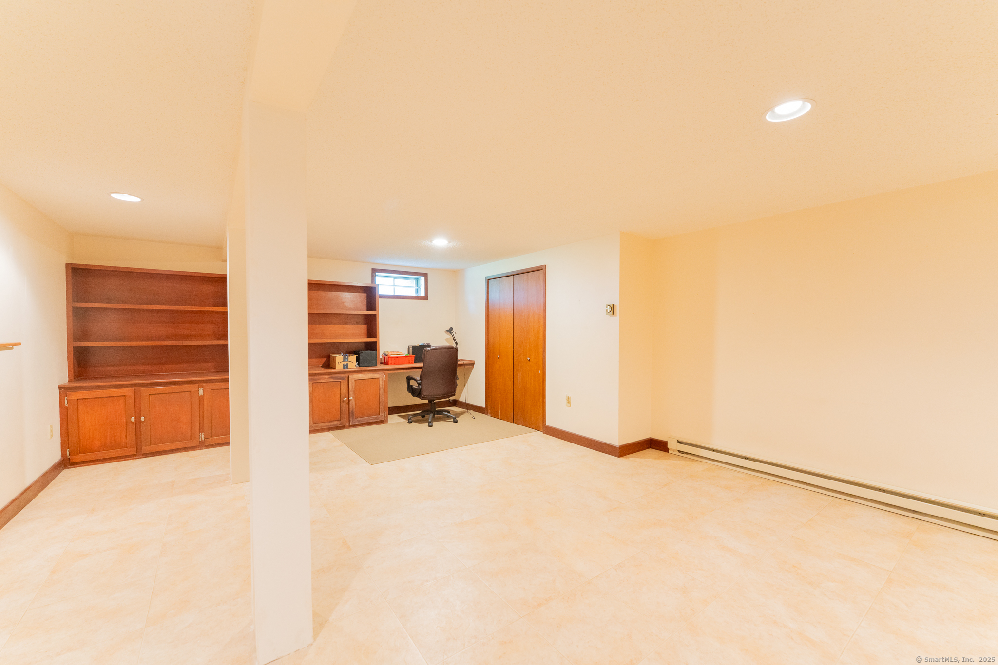 South Windsor, Connecticut 06074, United States, 4 Bedrooms Bedrooms, ,3 BathroomsBathrooms,Residential,Active,186519