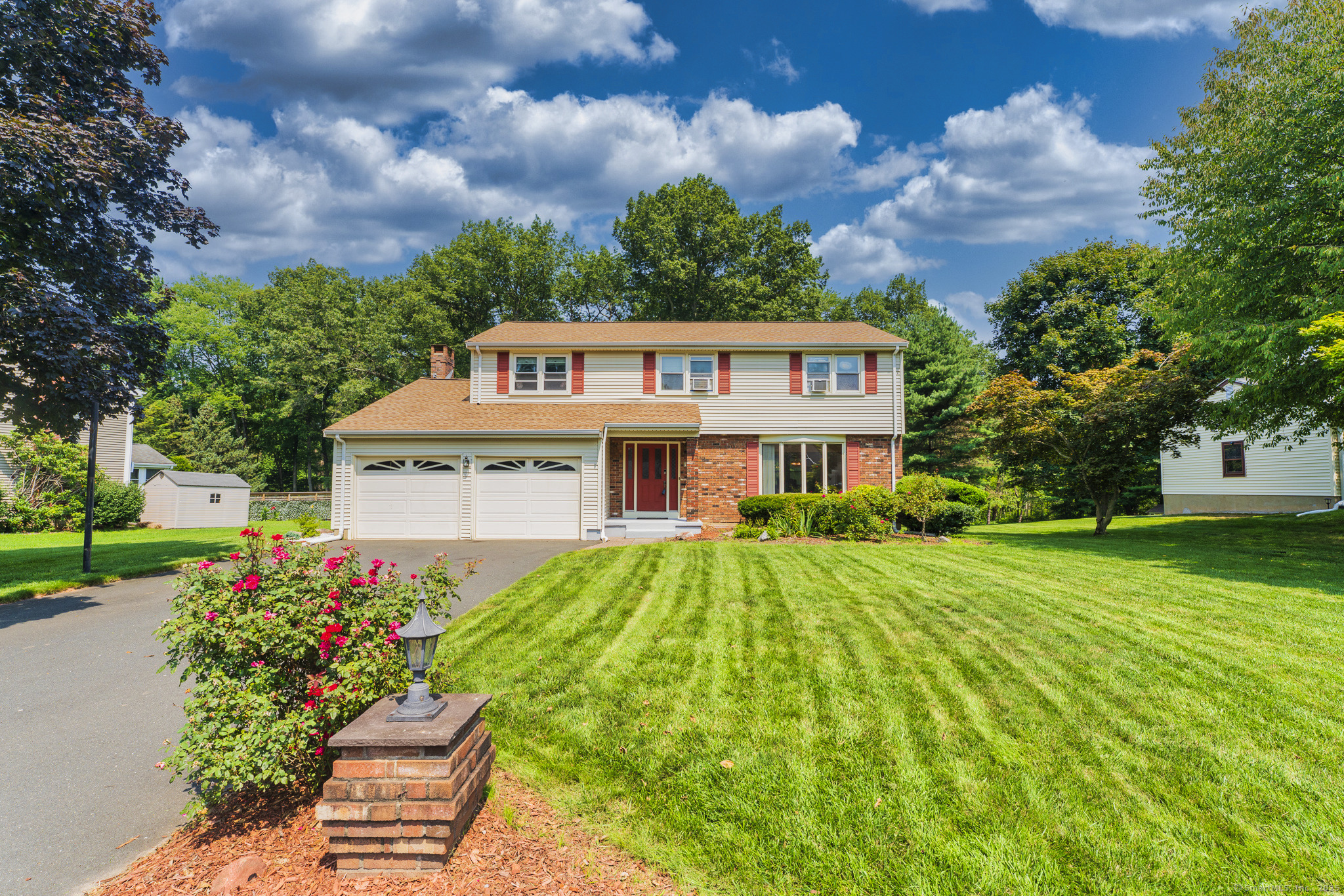 South Windsor, Connecticut 06074, United States, 4 Bedrooms Bedrooms, ,3 BathroomsBathrooms,Residential,Active,186519