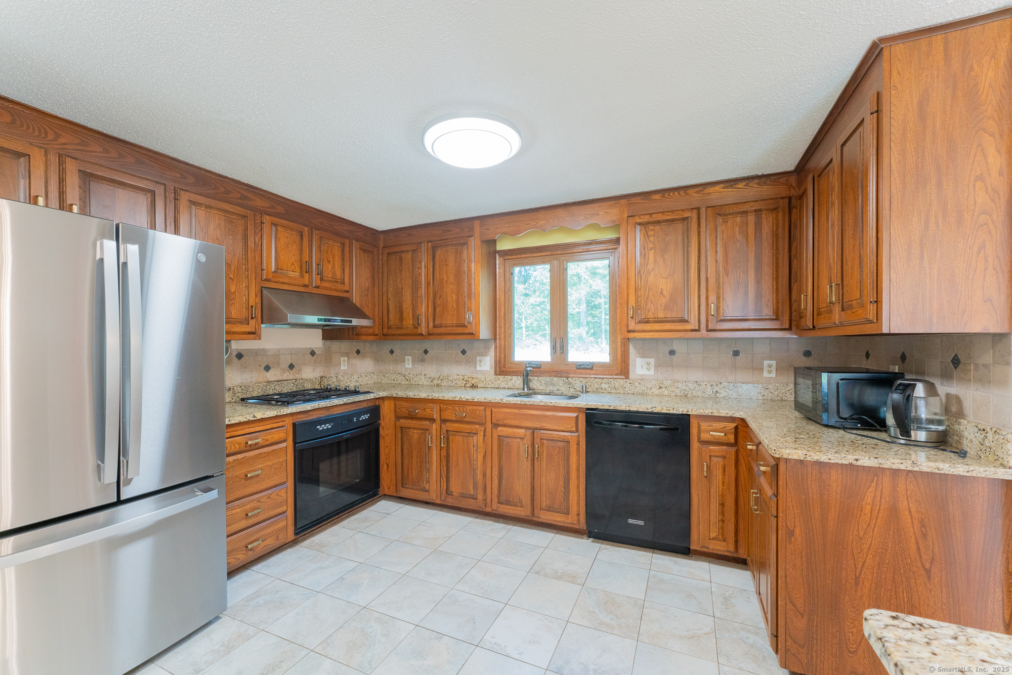 South Windsor, Connecticut 06074, United States, 4 Bedrooms Bedrooms, ,3 BathroomsBathrooms,Residential,Active,186519