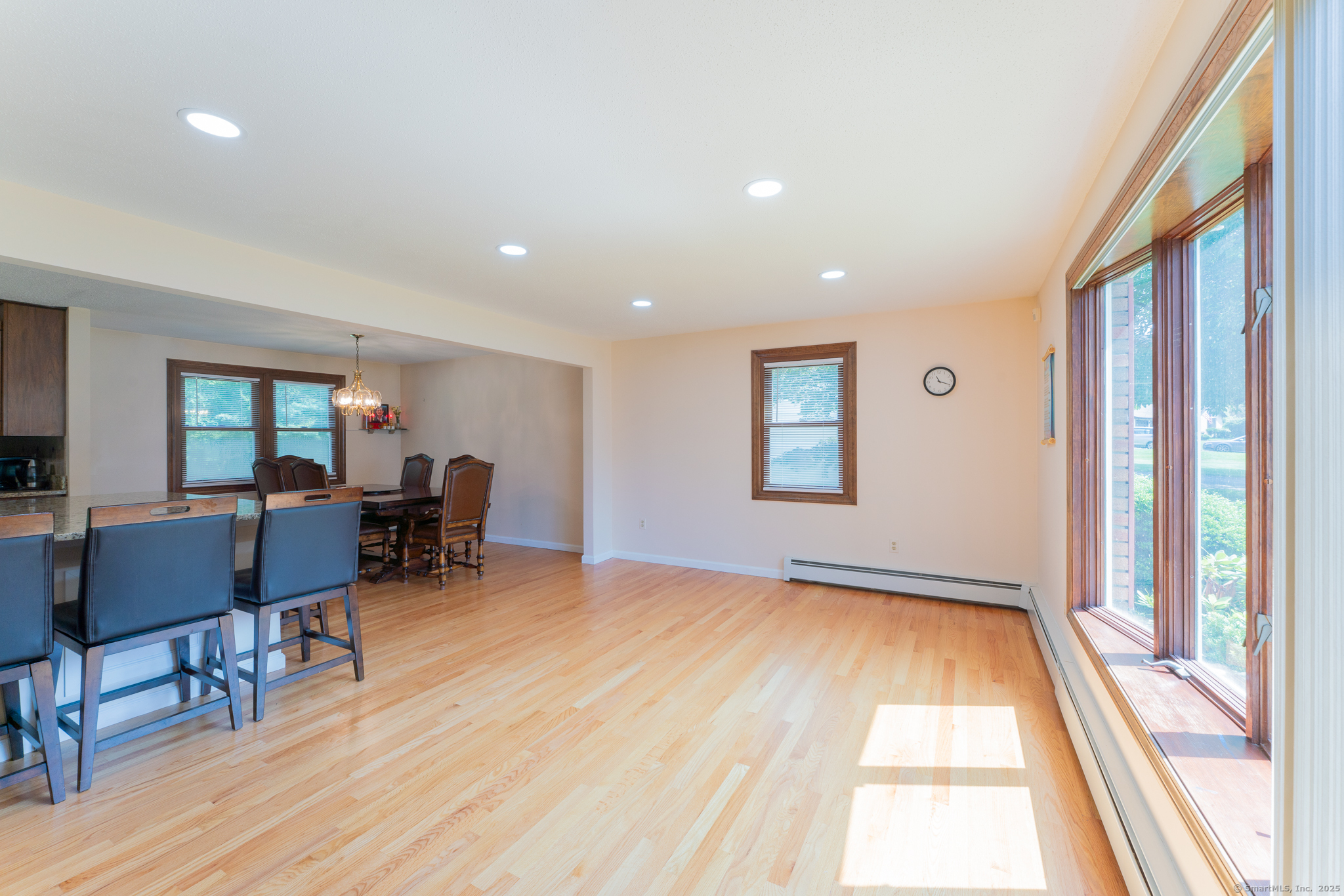 South Windsor, Connecticut 06074, United States, 4 Bedrooms Bedrooms, ,3 BathroomsBathrooms,Residential,Active,186519