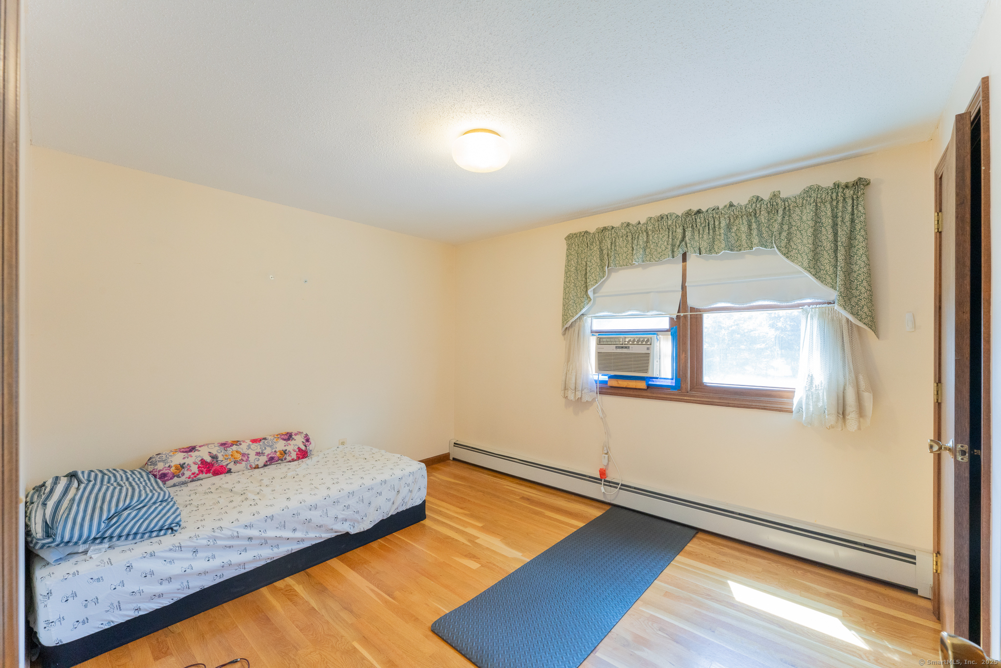 South Windsor, Connecticut 06074, United States, 4 Bedrooms Bedrooms, ,3 BathroomsBathrooms,Residential,Active,186519