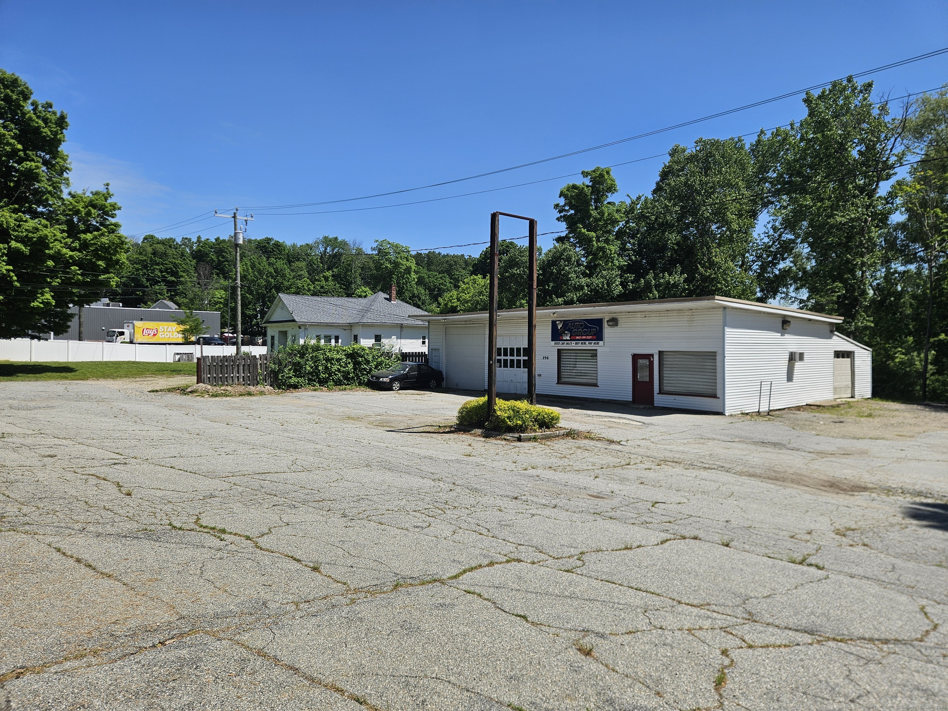 296 Putnam Road