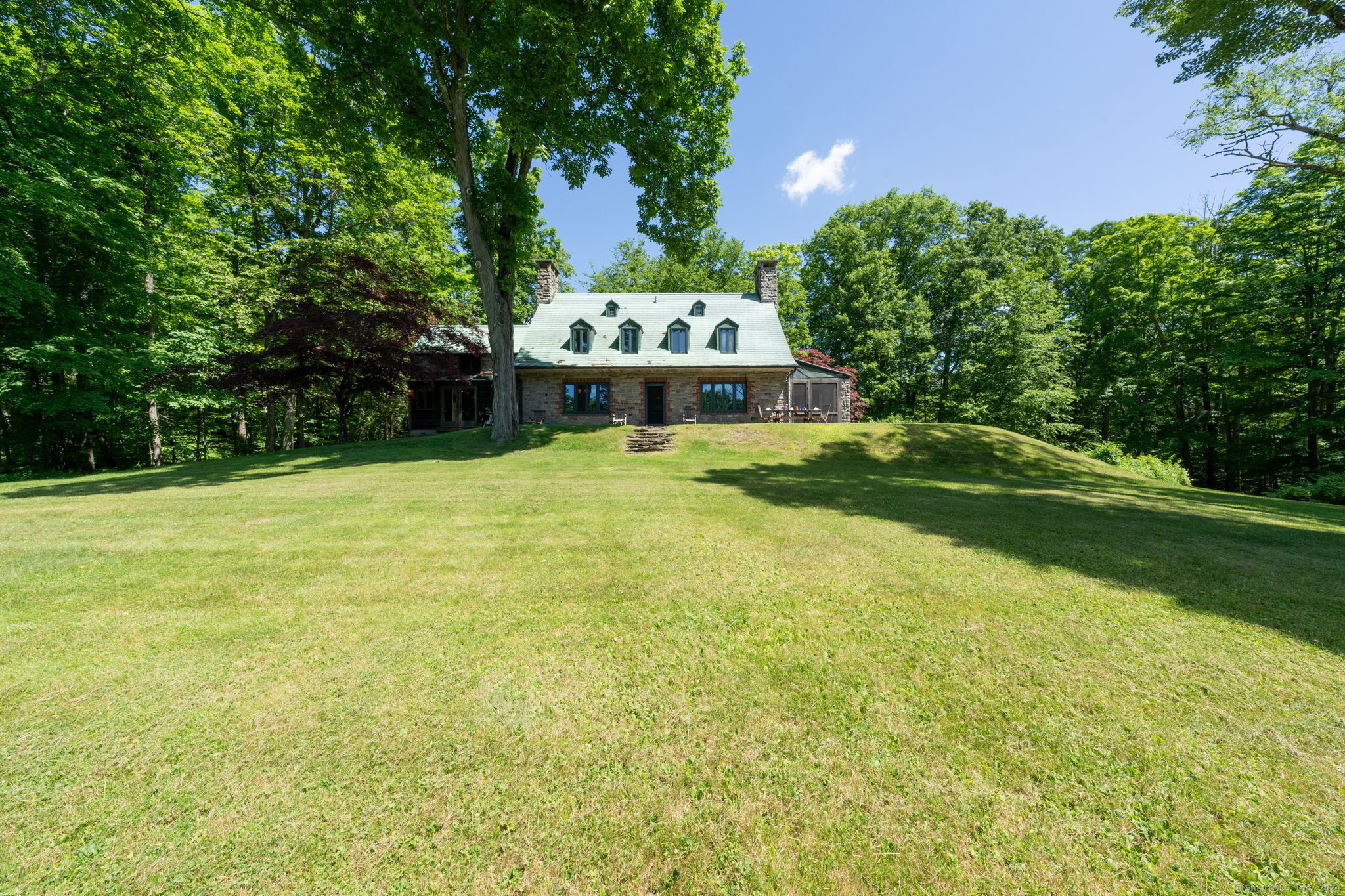 Property for Sale at Stub Hollow Road, New Hartford, Connecticut - Bedrooms: 4 
Bathrooms: 4 
Rooms: 7  - $1,075,000