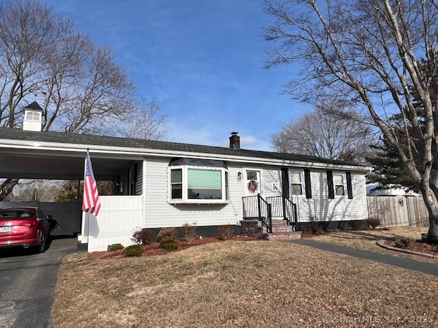 Rossie Street, Stonington, Connecticut - 1 Bedrooms  
2 Bathrooms  
5 Rooms - 