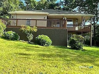 81 Lakeview Heights
