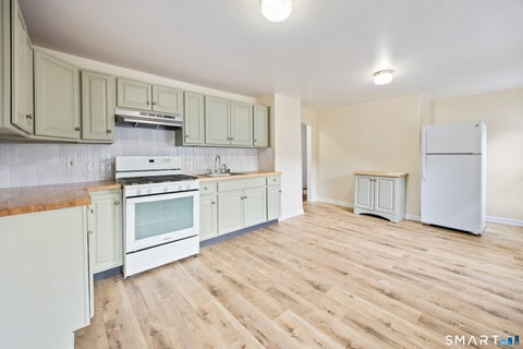 Photo of 226 Meadow Street #2nd Floor, Naugatuck, CT 06770 (MLS # 24197621)