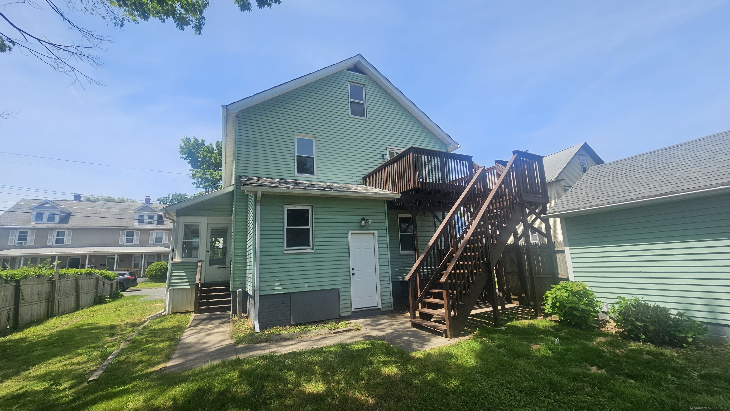 82 Windsor Street