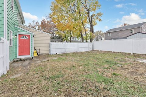 Tiny photo for 366 Columbus Avenue, Stratford, CT 06615 (MLS # 24140470)