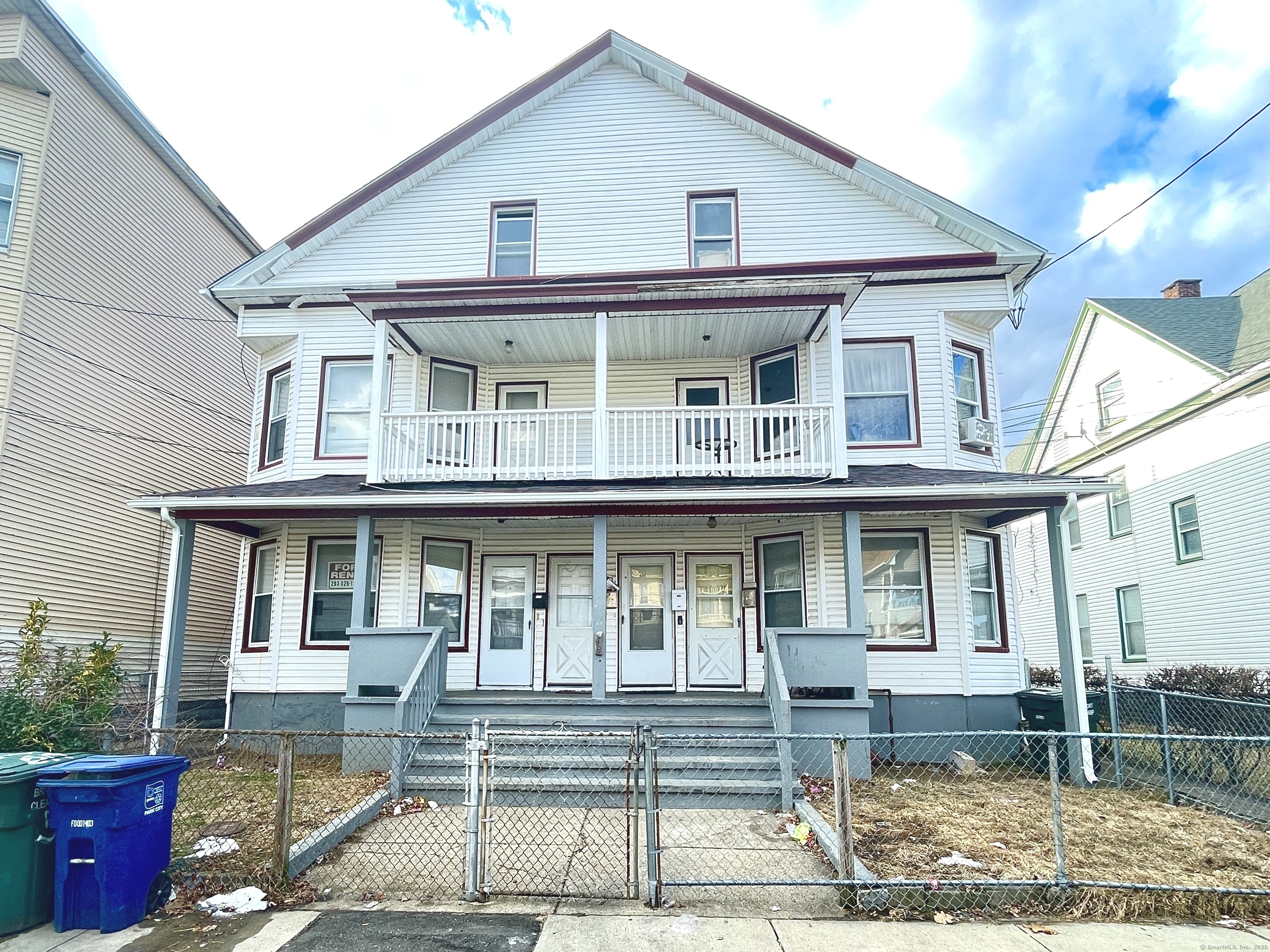 Rental Property at Brooks Street, Bridgeport, Connecticut - Bedrooms: 3 
Bathrooms: 1 
Rooms: 6  - $2,250 MO.