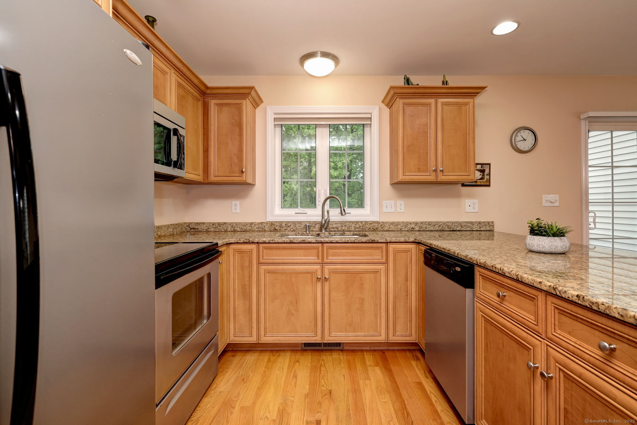 30 Prosperity Court #25, Southington, Connecticut image 17
