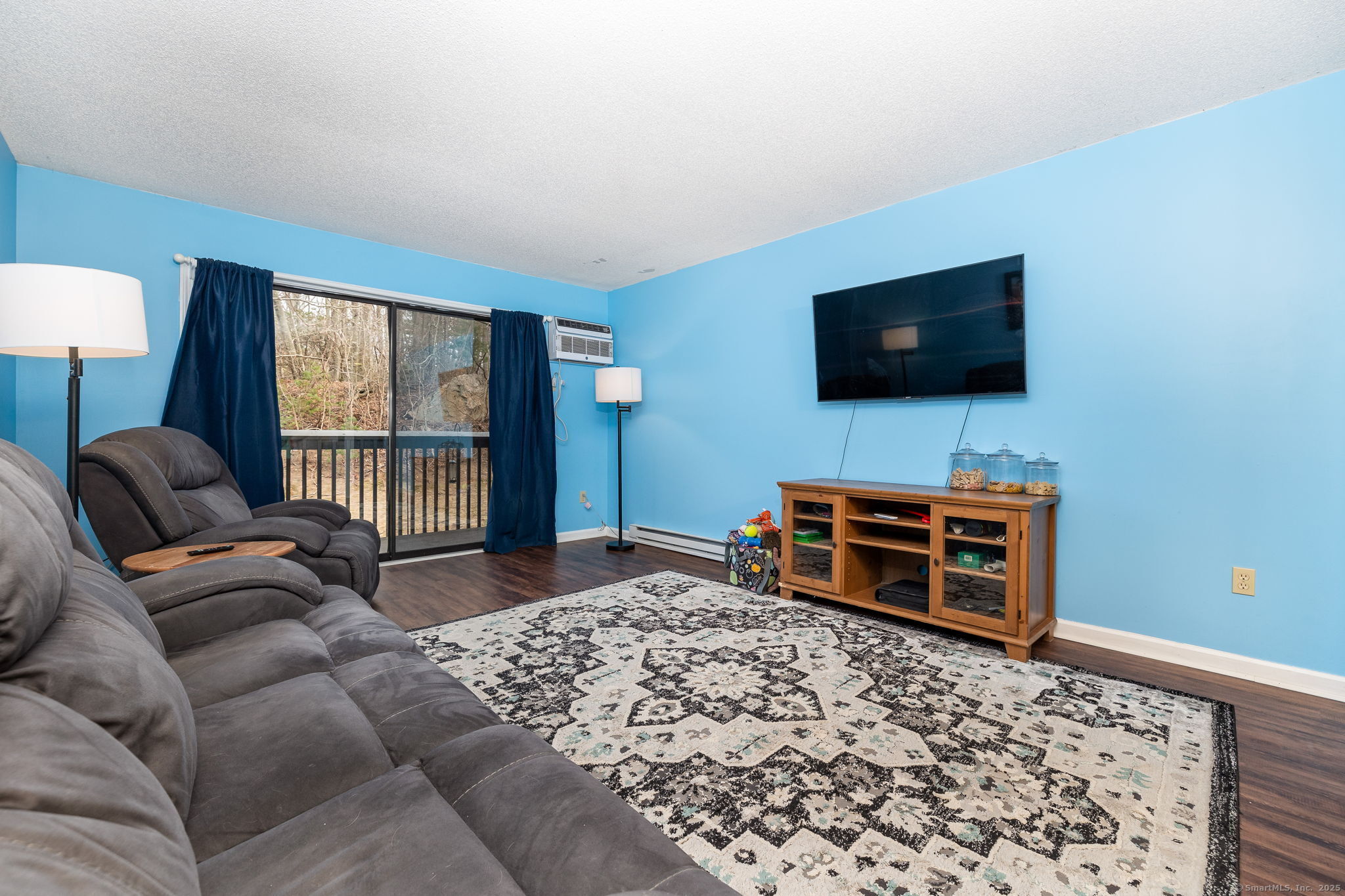 Groton, Connecticut 06340, United States, 2 Bedrooms Bedrooms, ,2 BathroomsBathrooms,Residential,Pending,18089