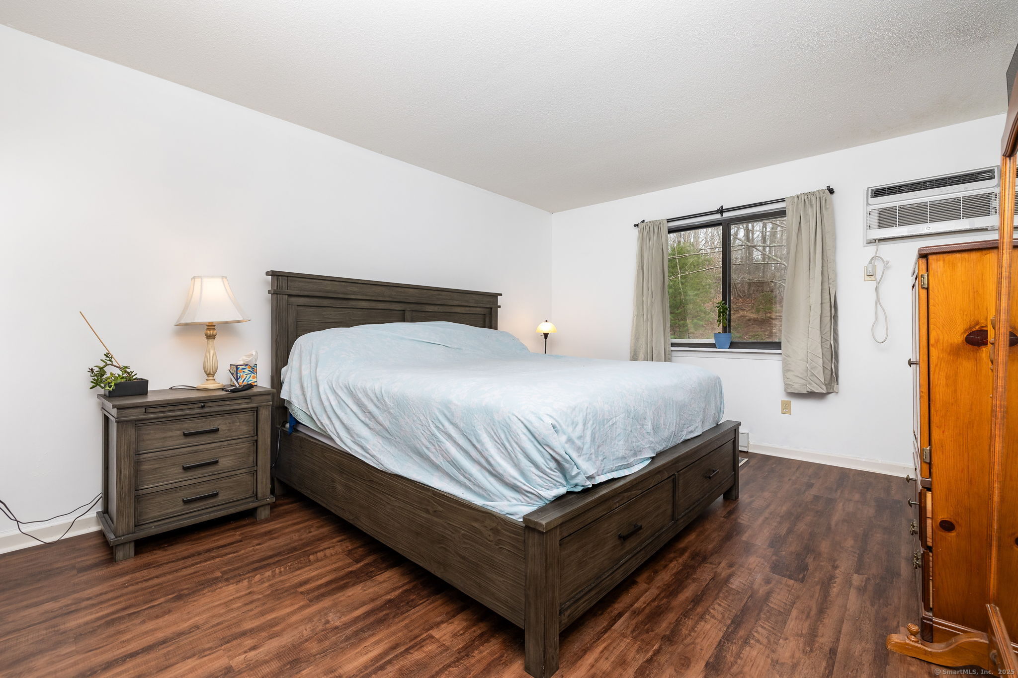 Groton, Connecticut 06340, United States, 2 Bedrooms Bedrooms, ,2 BathroomsBathrooms,Residential,Pending,18089