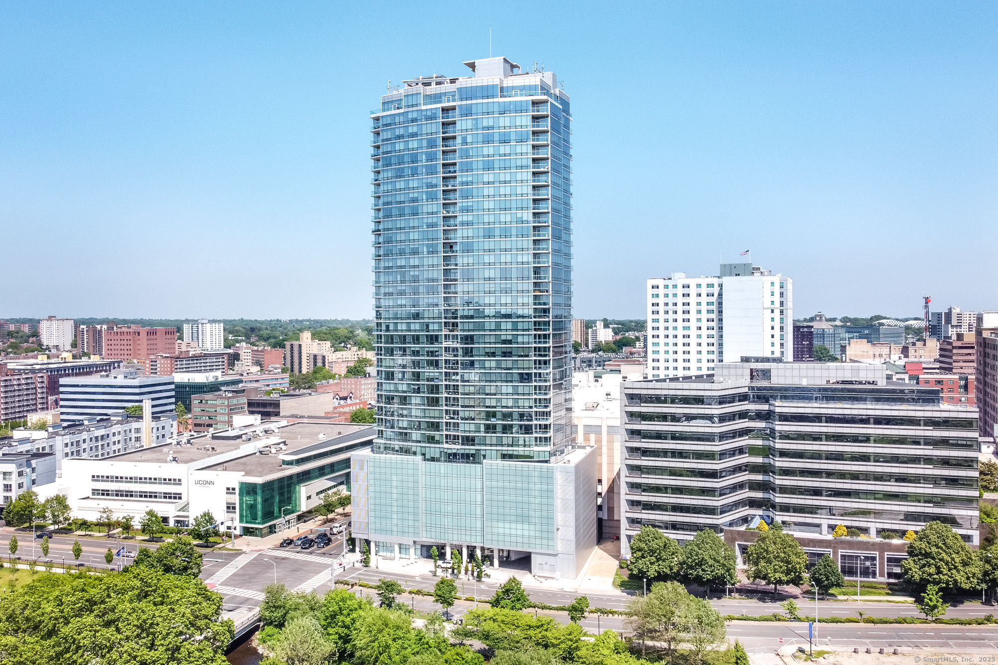 1 Broad Street 11D