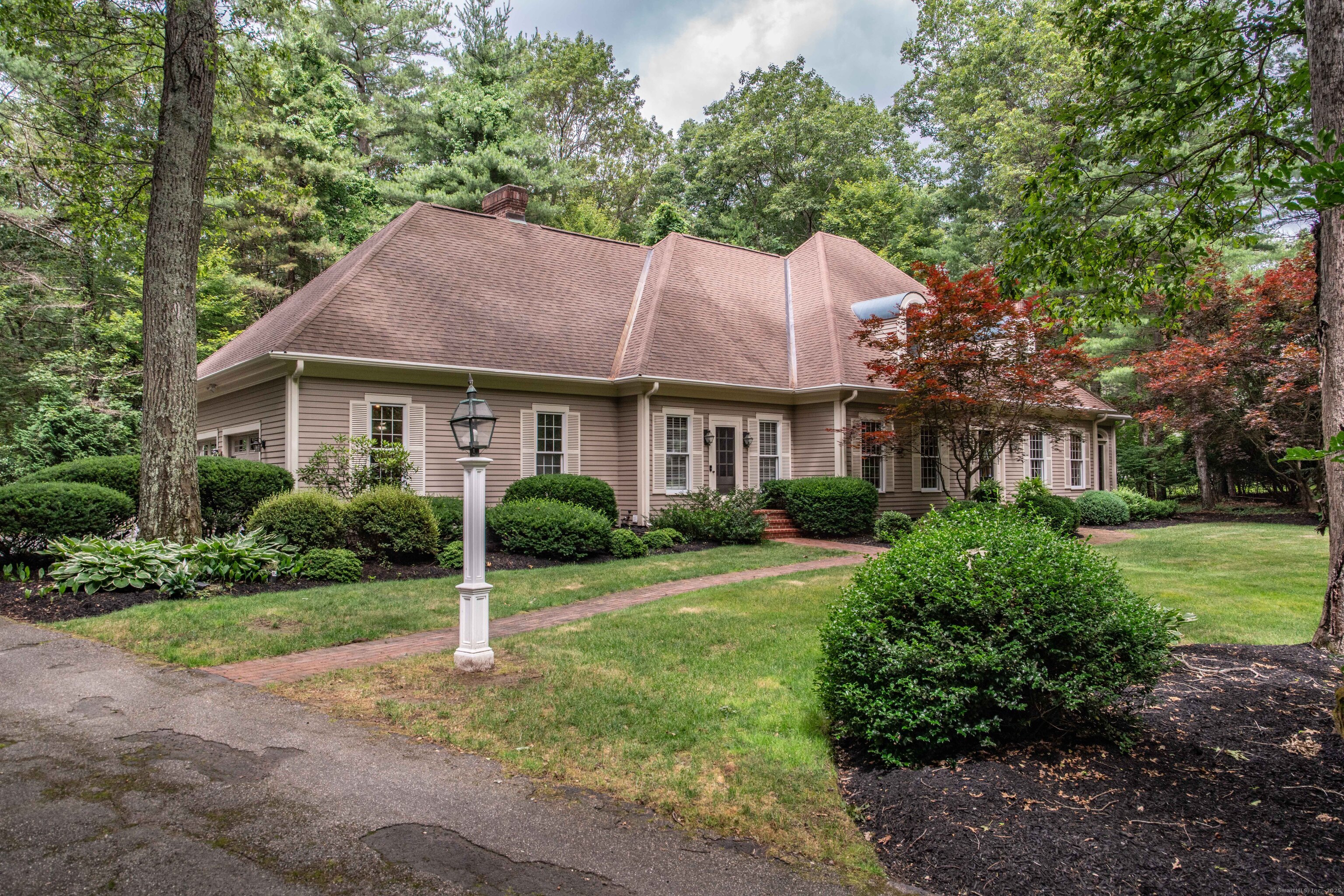 6 Salisbury Way
