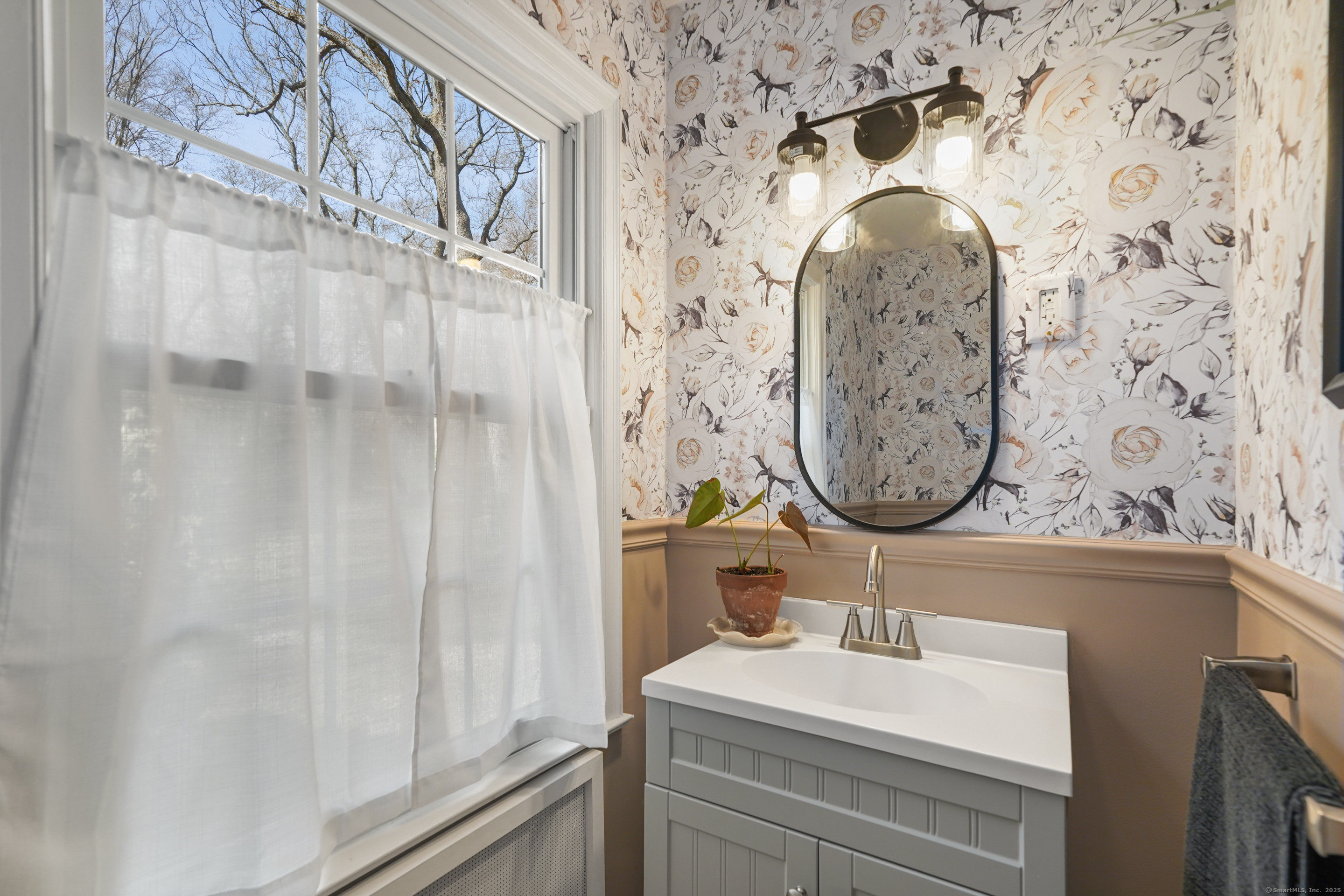 46 Fernwood Drive, Stamford, Connecticut image 18