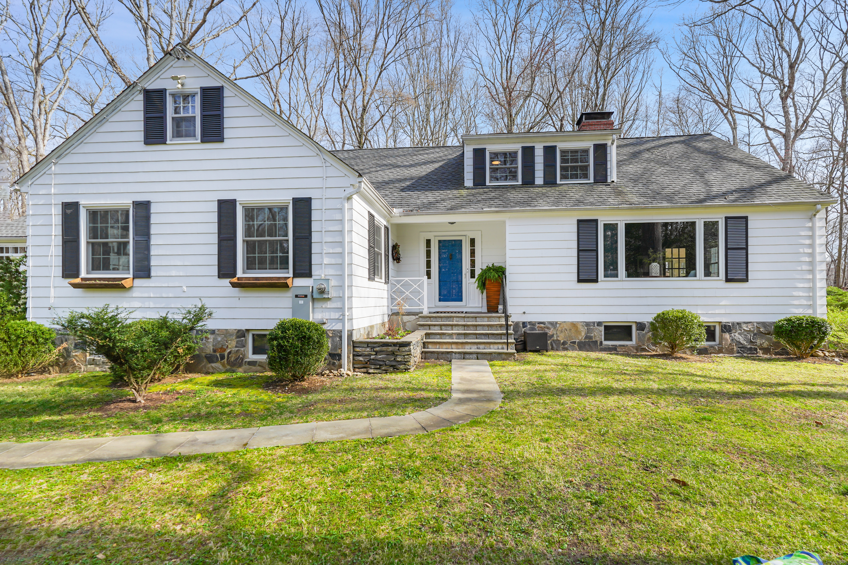 46 Fernwood Drive, Stamford, Connecticut image 2