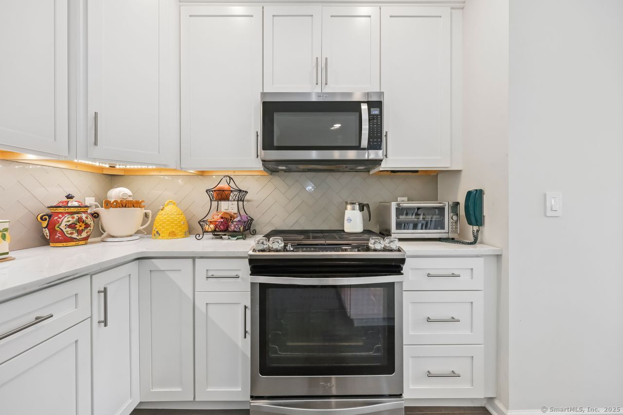 1022 Country View Road #1022, Danbury, Connecticut image 6