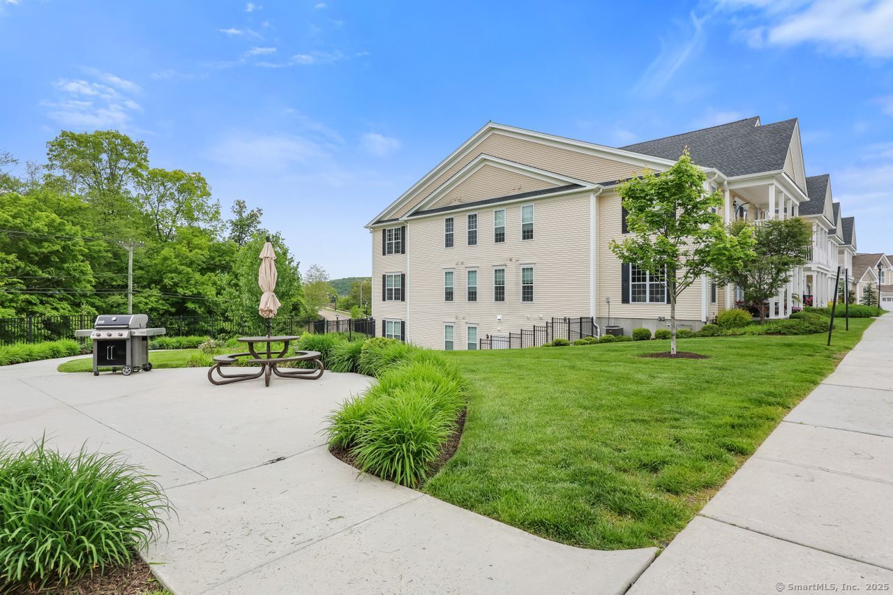 1022 Country View Road #1022, Danbury, Connecticut image 25