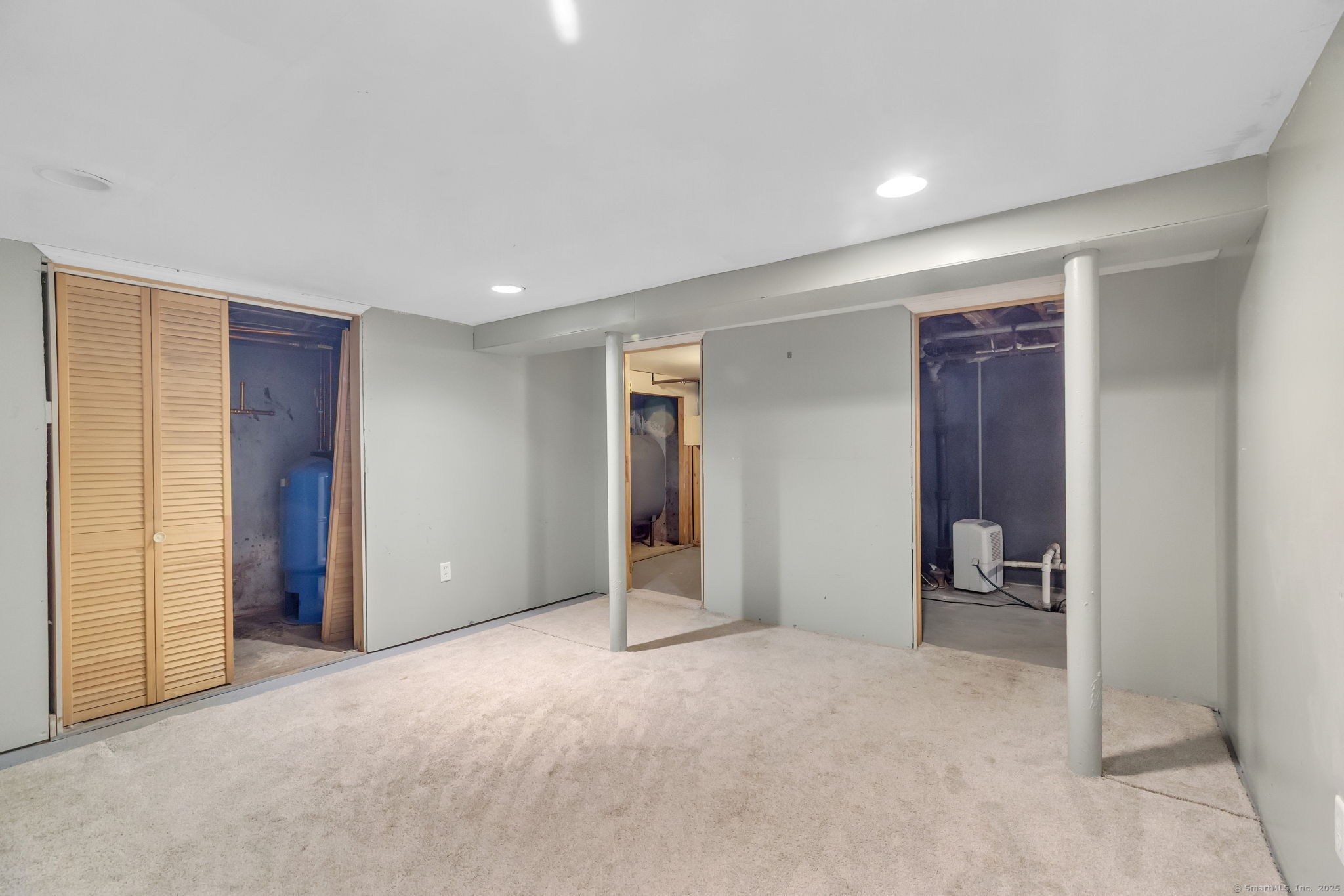 849 Matianuck Avenue, Windsor, Connecticut image 33