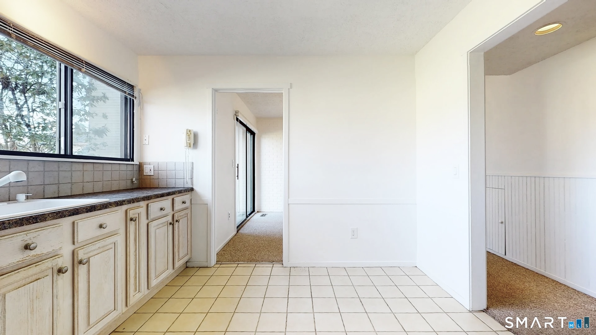 85 Viscount Drive 13B