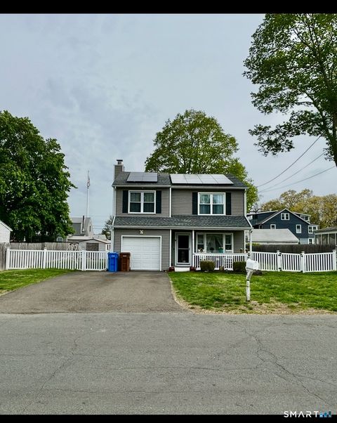 Homes For Sale - 18 Wallace Street<br/> Fairfield County, Shelton, CT 06484