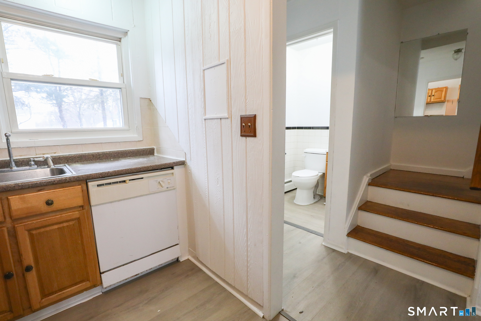 1 Camelot Drive APT 2