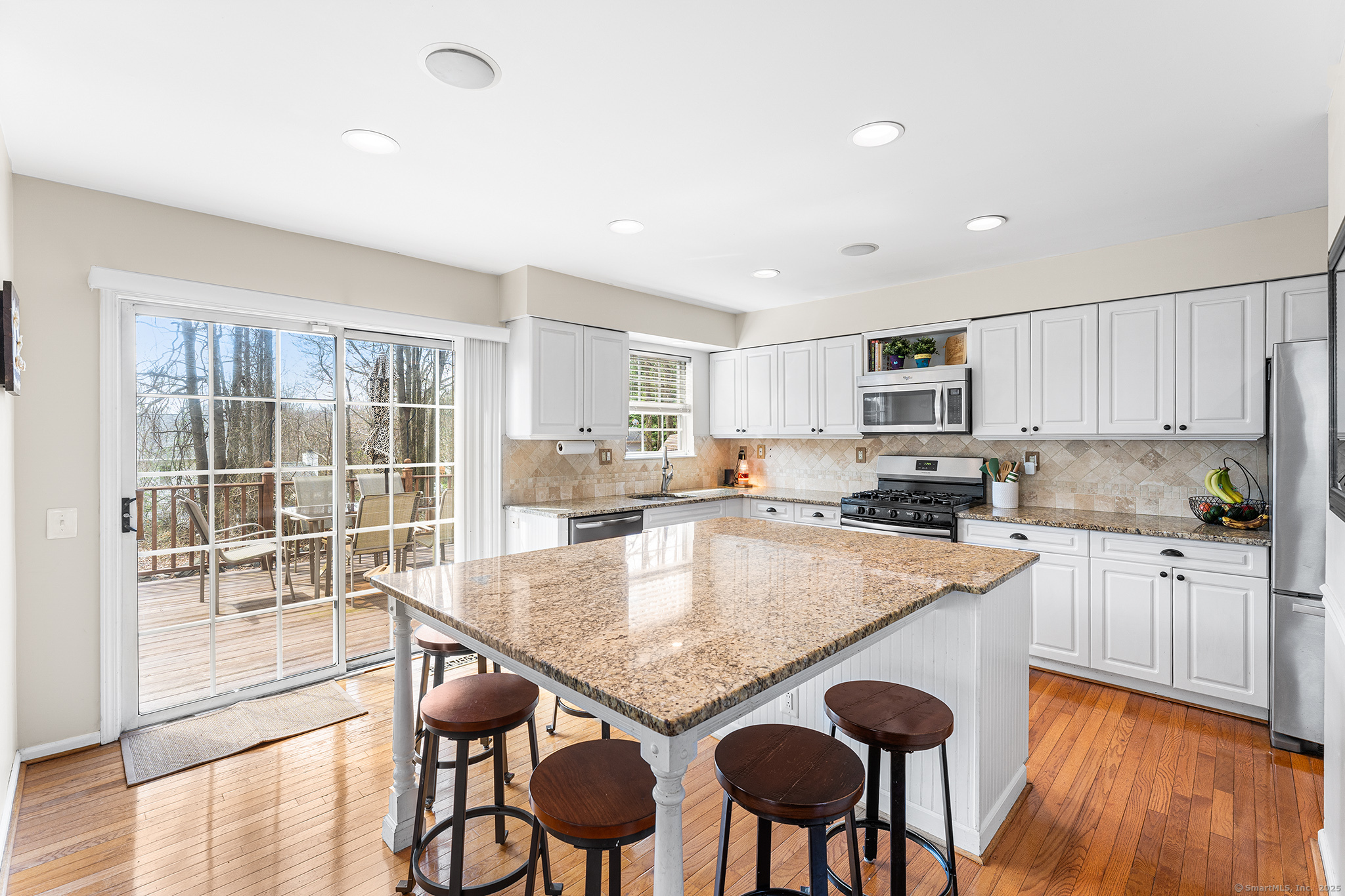 31 Lookout Hill Road, Milford, Connecticut image 9