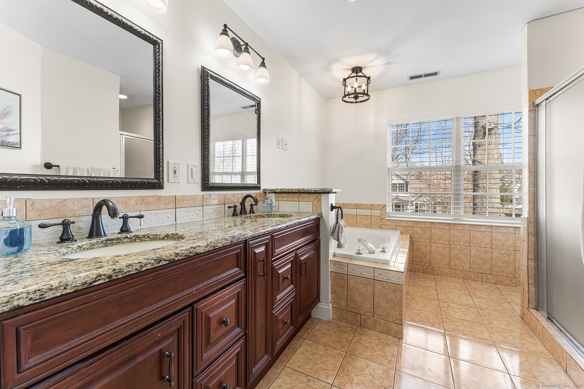 31 Lookout Hill Road, Milford, Connecticut image 24